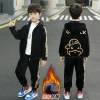 The 2022 new style of Zhongda Tong Boys' Reflective Strip Velvet Set for children's autumn and winter thickened and warm two-piece set Application Scenario